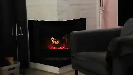Deri giyiyor ve fışkırtıyor
