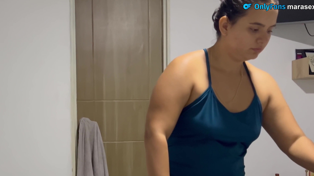Fucking My Boss's Maid Before I Go Out