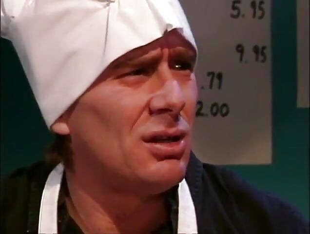 Futai cu lins în magazinul de pizza