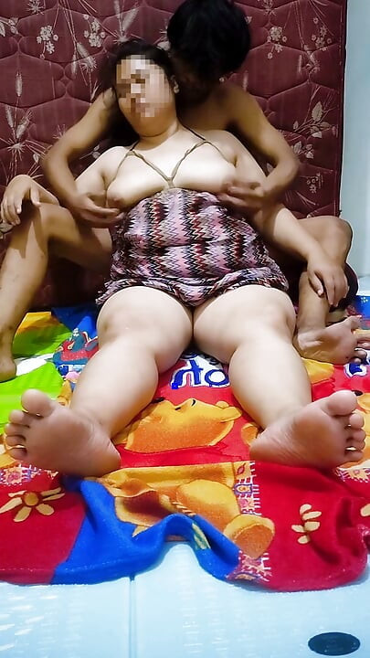 Showing off Her Sexy Body. by Wearing Lingerie. in Front of a Foreign Man.