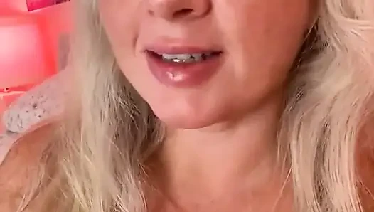 Bts mavi çıplak ve düşünen kırmızı cumartesi üvey anne dommy sahneler arasında!