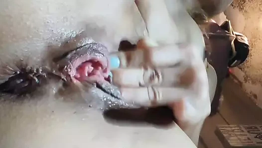 lusi, hot and unsatisfied wife masturbates