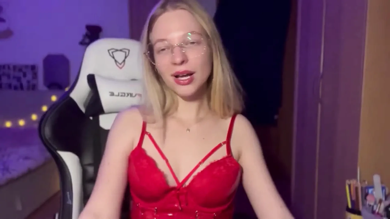 Mean Colleague Bullies You at Work Asmr Roleplay
