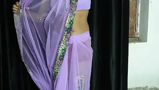 Мой сводный брат снял мою сари и много трахнул меня.