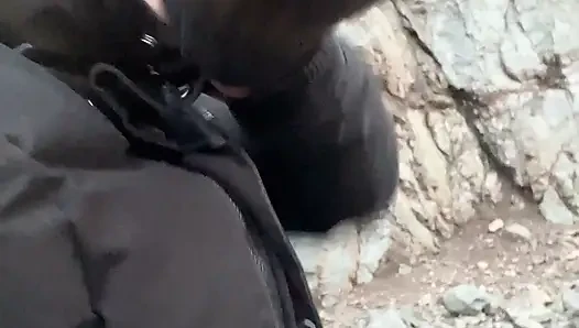Pee on the Moutain so Fun