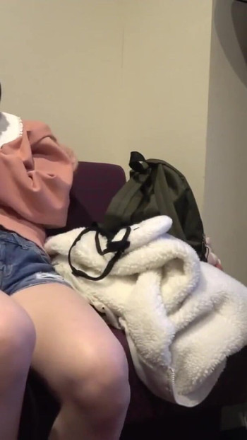 Innocent girls who know nothing. 5 | Clip 1