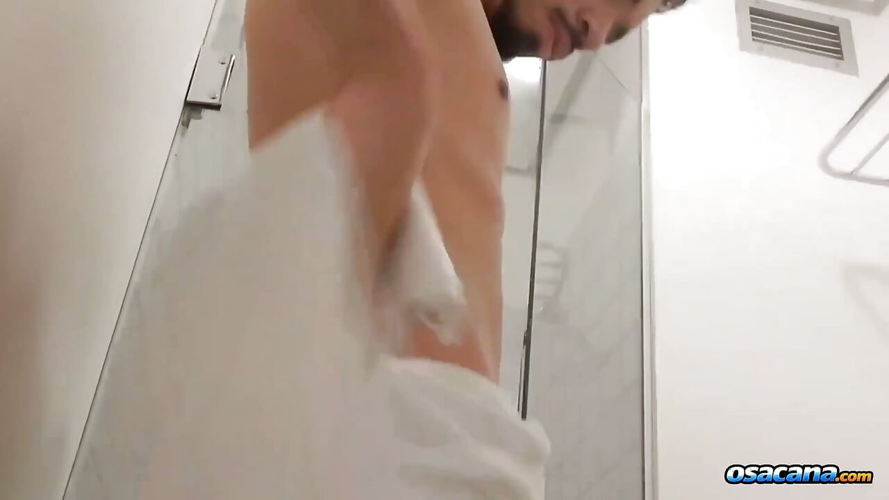 我的继妹给我按摩, 我吃了她的屁股