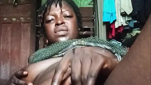 Lagi asik bermalam dong