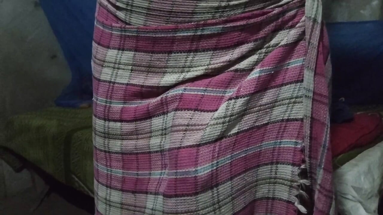 Desi Bhabhi Ko Jangal Me Choda Sex Video Open Jangal me Mangal