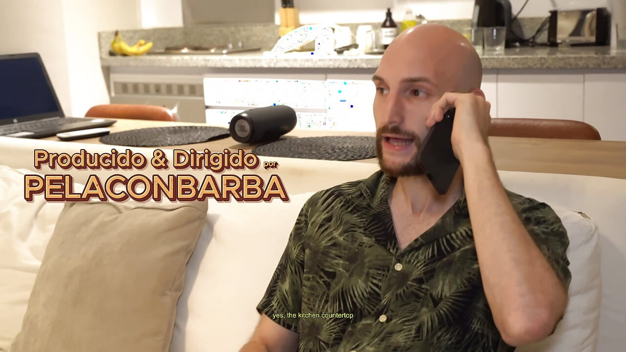 Romizop loco en primer plano - ese culo gordo me volvió loco