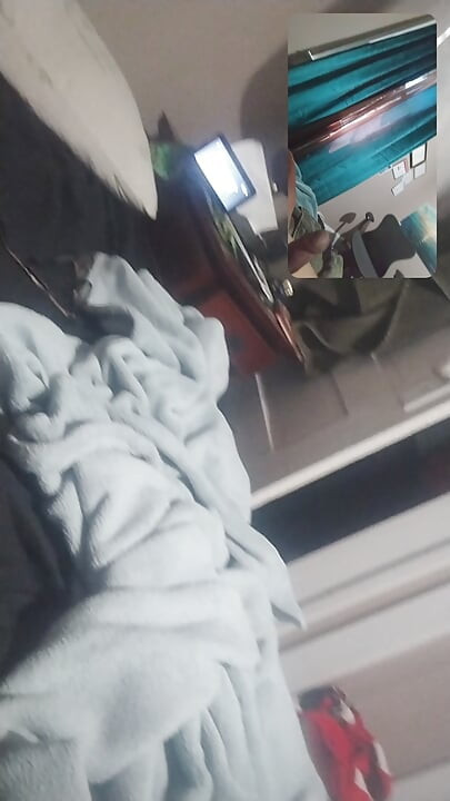 Moja žena Holly Hotwife dobila pažnju kao kurva za spermu i konačno pristala na moj sos od testenina deo 1
