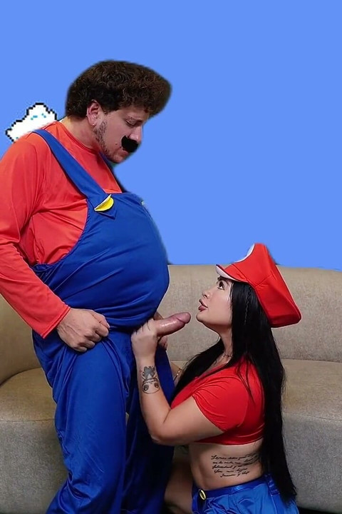 Super Mario Girl Gives Her Tight Pussy to Blowback so He Will Forget About Princess Peach