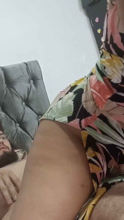 Big ass Latina hires a personal gym trainer and the horny guy ends up fucking her - Porn in Spanish | Clip 1