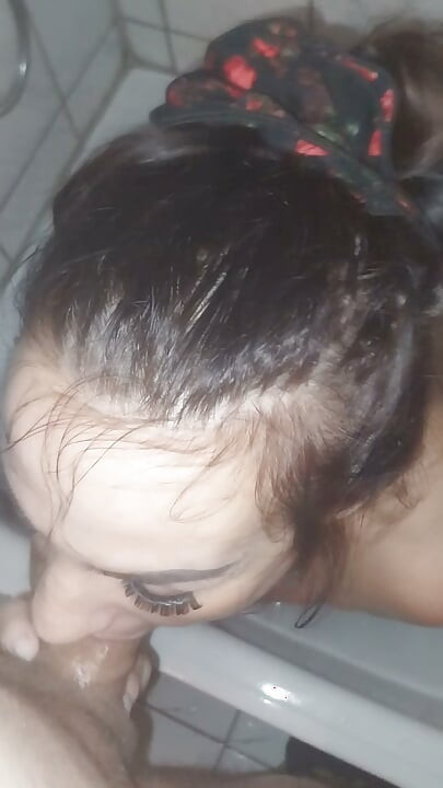 Mi Rosa, hacé que mi caramelo empiece a ponerse duro