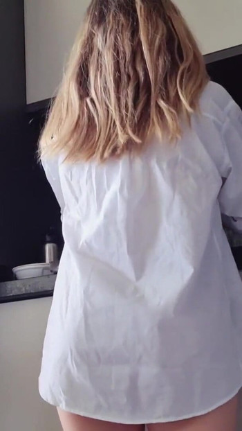 Key moment from "hot blonde kitchen"