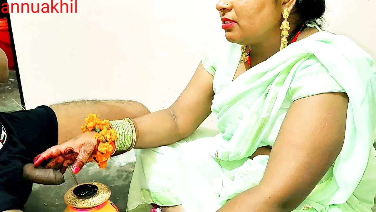 Bhabhi's sex on Karwa Chauth