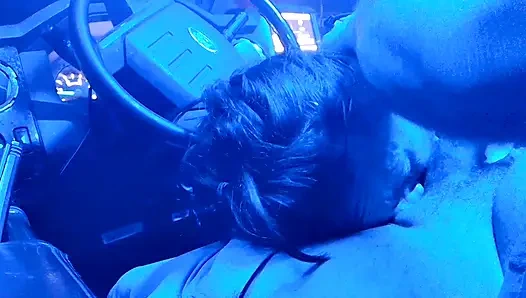 Blowjob di trukku muncrat di mulut