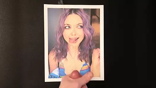 sammi hanratty'ye saygı duruşu