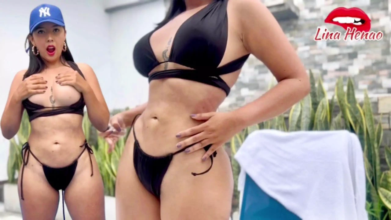 我是一个喜欢在公共场所抚摸自己的婊子，所以我去游泳池并开始这样做 - 偷窥