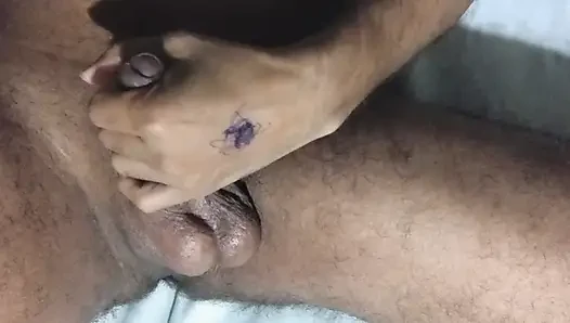 Geceleri mastürbasyon yaparken boşalma