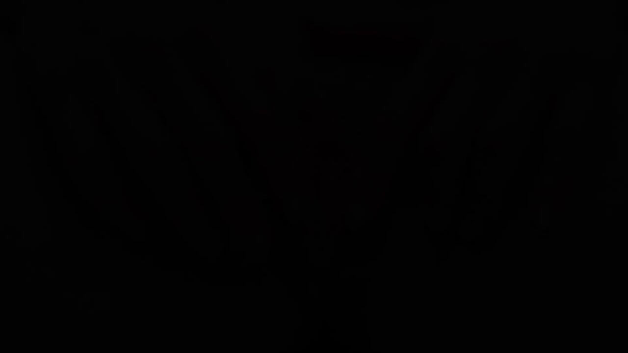 O creme de buceta está fluindo para fora dela! Extra cremosa buceta de perto