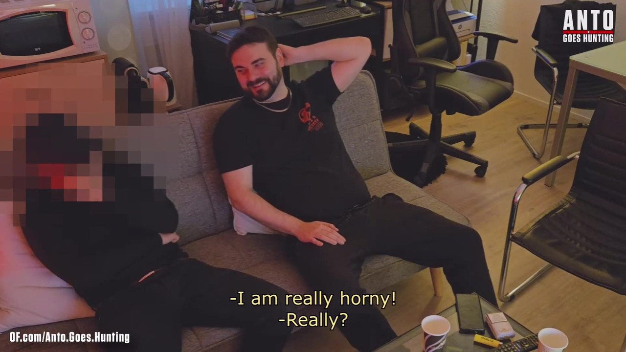 克里斯和史蒂文的首次3P当晚他们认识了对方