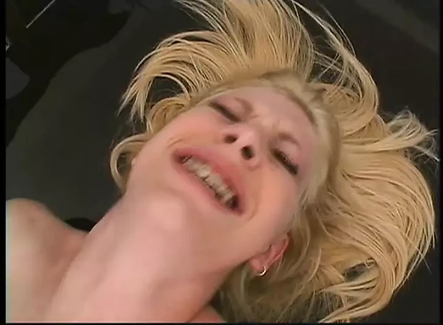 Blonde Babe Deserves Hardcore Drilling