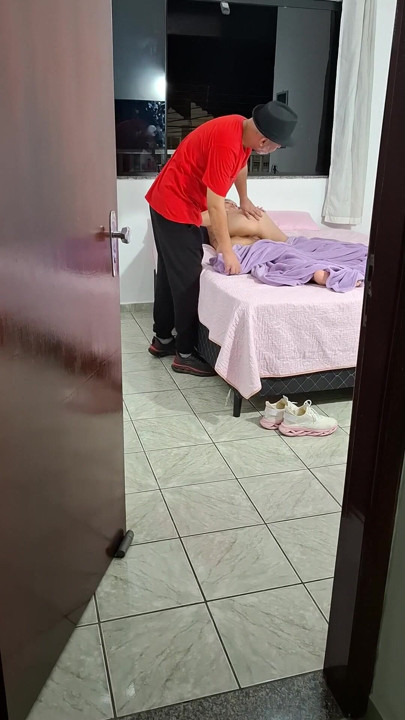 Stepdaughter arrives home from Carnival in the early morning and gives a blowjob. | Clip 2