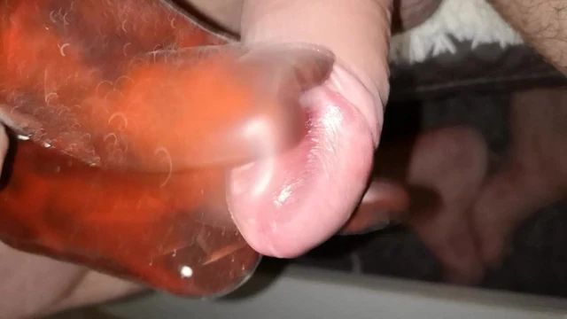 Masturbation an der Eichel 1ZUUX