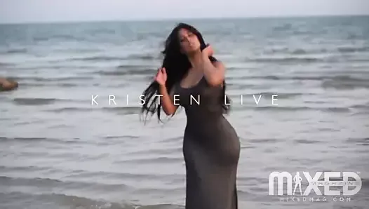 Super Thick Model Kirsten On The Beach – Mad Curves