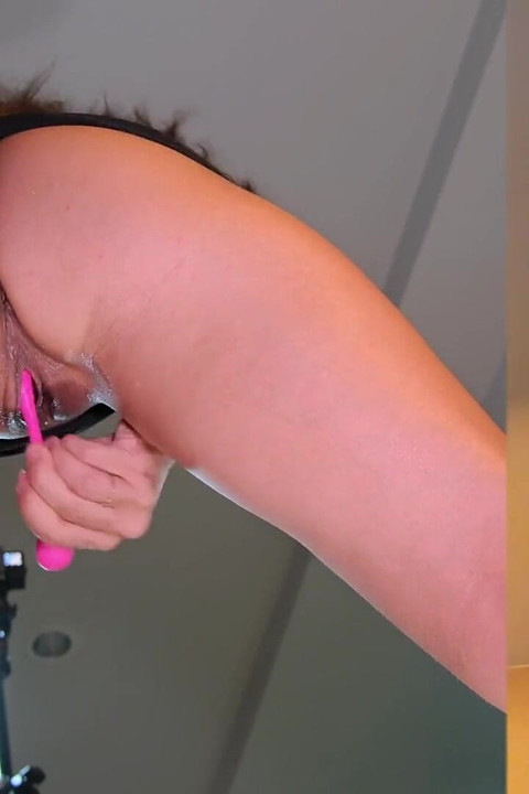 Down View with Face Cam Masturbation Orgasms