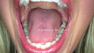 Mouth Fetish - Diana Mouth Video