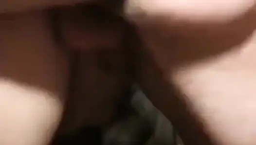 Carole и Laurent собираются трахаться в секс-шопе!