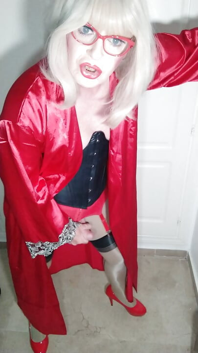Quick Cum Crossdresser