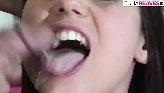Sexy mädchen stöhnt, als sie in den arsch zum abspritzen gebohrt wird