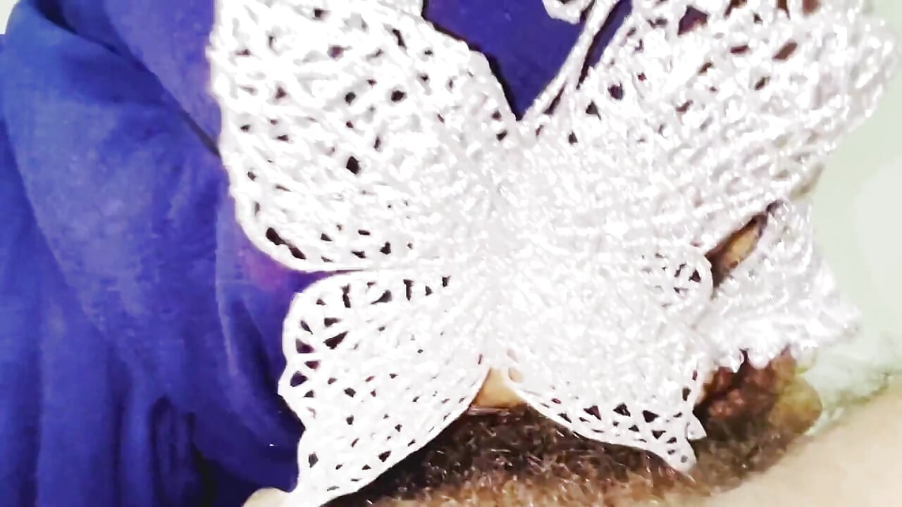 Indyjski muzułmanin hidżab głębokie gardło królowa powraca, spust w ustach, wielkie cycki, wiejska dziewczyna jebanie w twarz