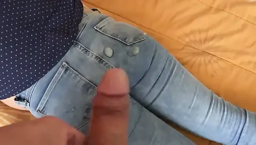 Stepmother didn't resist anymore, she asks her stepson to jerk off to her watching her masturbate and cum on her ass