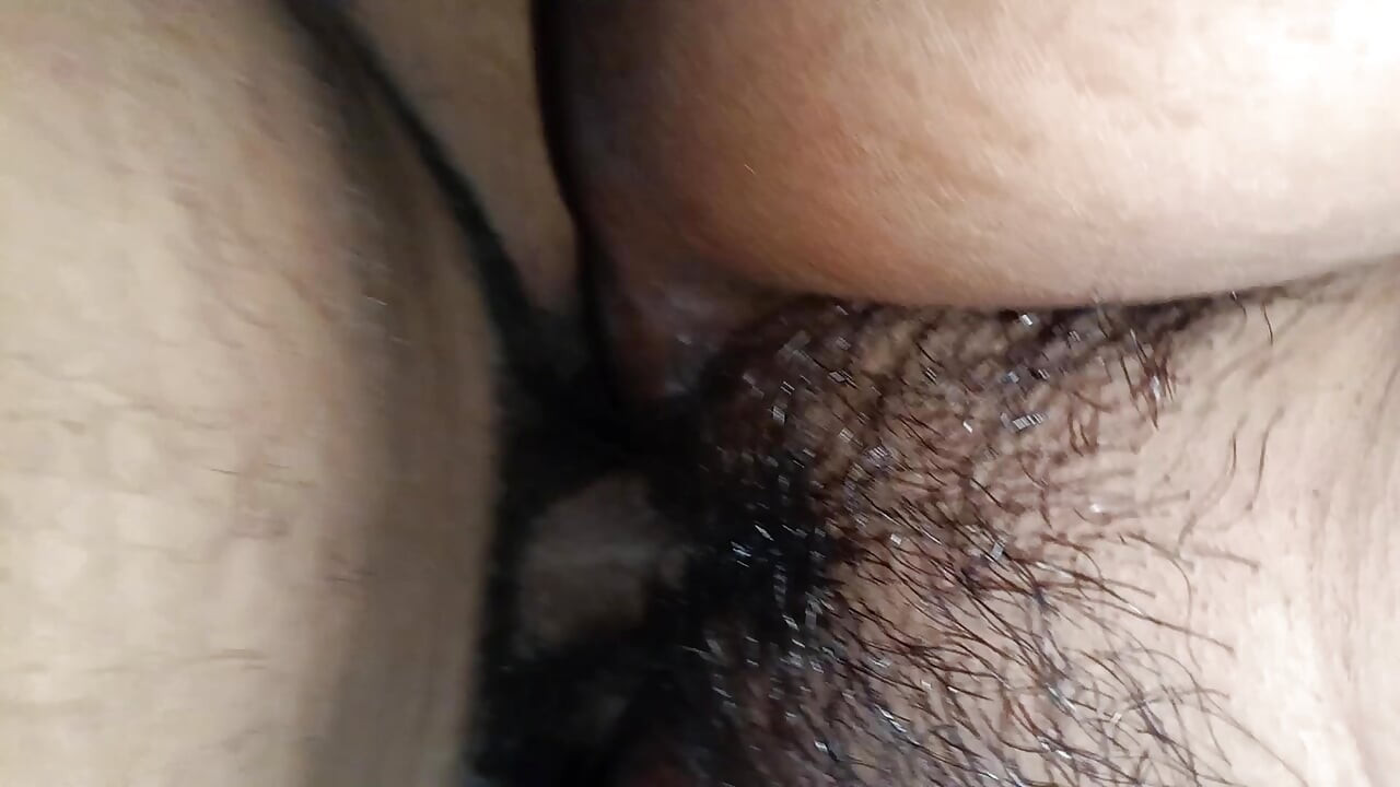 Hot bhabhi ki cute chut pe viry