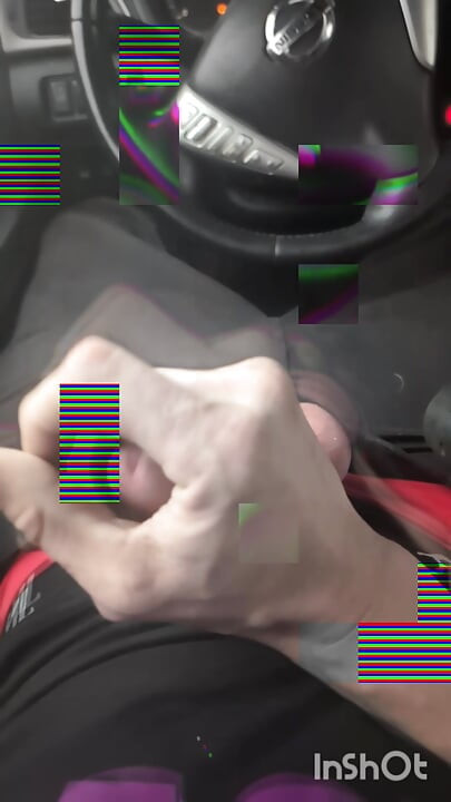 جلسة سيارة منفردة مع قذف المني