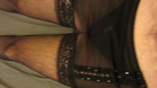 Medias negras y falda 2