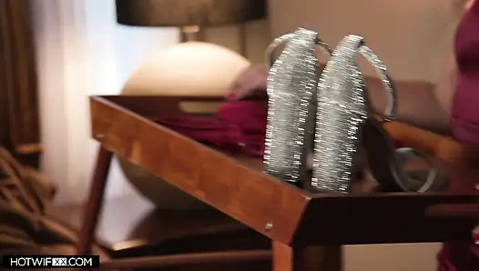 Nonton scarlit dicrot di dalam