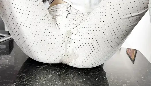 Мокрые штаны перед отъездом