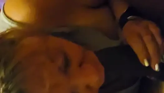 BBW LUTSCHT HARTEN BBC UND SCHLUCKT