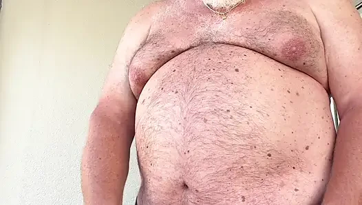 Şişman, sapık mastürbasyon yapan domuz Ralf, en iyi yaptığını bir kez daha gösteriyor.