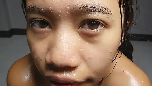 Потная мастурбация