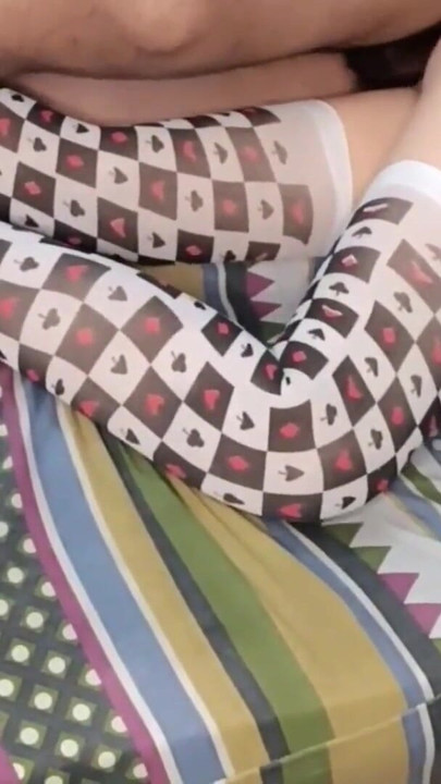 来自“17我的继女网红第一次”的惊险时刻