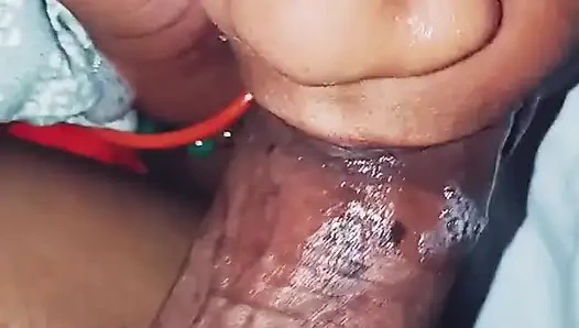 Schlampiger schwanz wird entfesselt