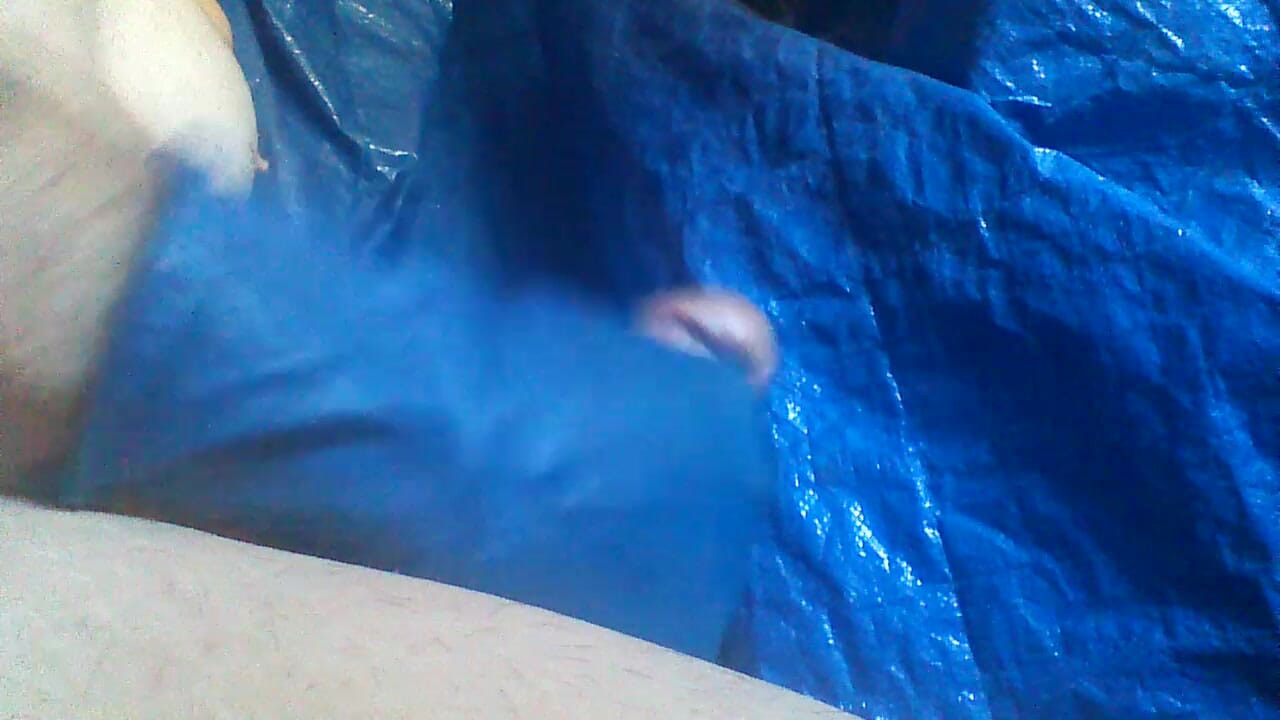 solo cum spray on fixed camera