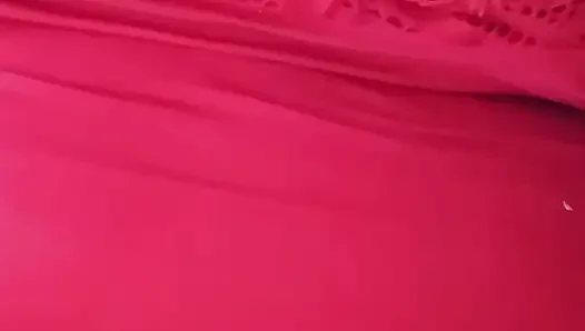 Büyük peyotların ve kıllı amcığın ateşli orta yaşlı seksi kadını