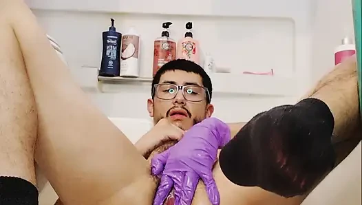 Latin göt deliğine sürt ve tokat at